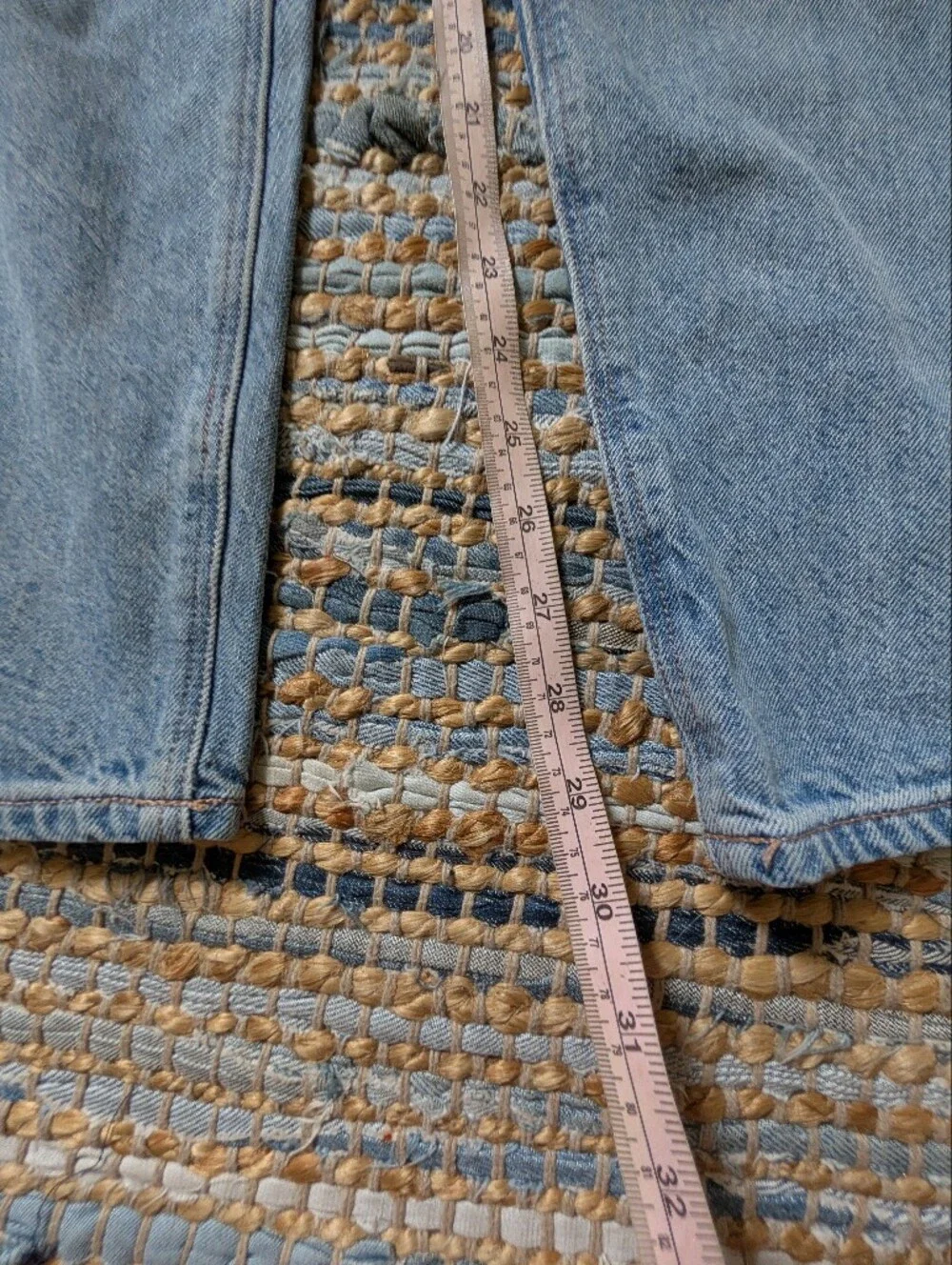 American Eagle Jeans 4 Regular Light Wash High Rise Relaxed Straight Distressed
